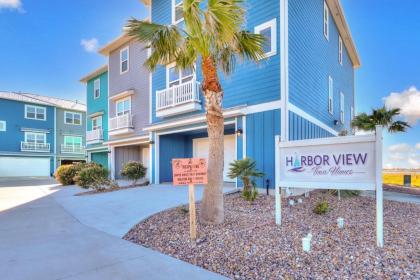 Harbor View Getaway - image 2