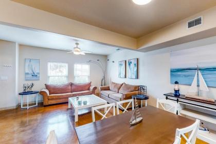 Leeward Bay 15014 - image 9