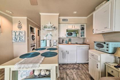 Updated Front Beach Condo with Resort Amenities - image 15