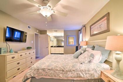 Bright and Breezy Condo 2 Mi to Whitecap Beach - image 11