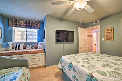Bright and Breezy Condo 2 Mi to Whitecap Beach - image 18