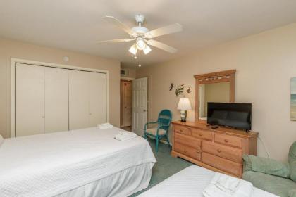Surfside 111 by Padre Escapes - image 18