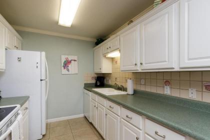 Surfside 111 by Padre Escapes - image 4