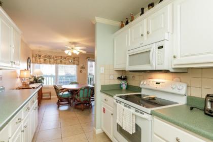 Surfside 111 by Padre Escapes - image 5