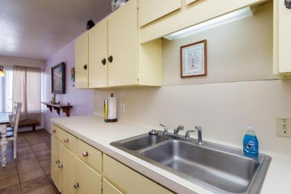 Surfside 105 by Padre Escapes - image 10