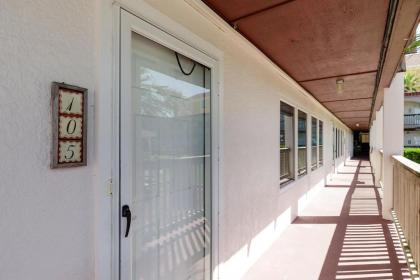 Surfside 105 by Padre Escapes - image 13