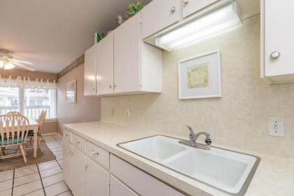 Surfside 103 by Padre Escapes - image 10