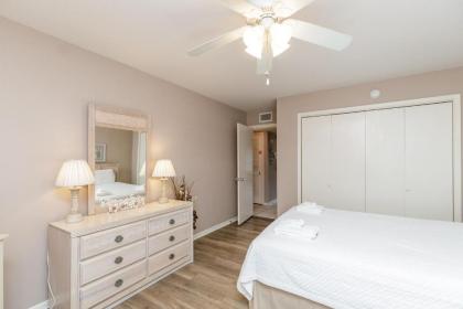 Surfside 103 by Padre Escapes - image 3