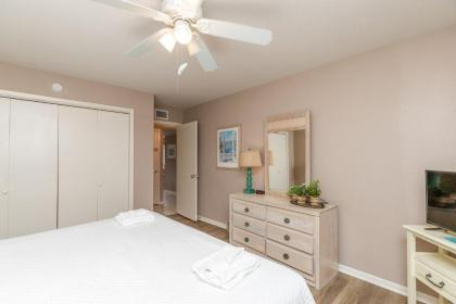 Surfside 103 by Padre Escapes - image 8