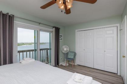 Blue Crab Bungalow 8 by Padre Escapes - image 14