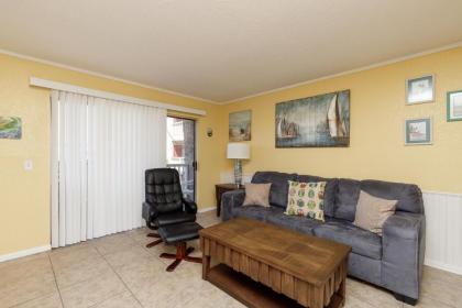 Hummingbird Retreat 105 by Padre Escapes - image 7