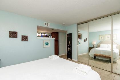 Hummingbird Retreat 105 by Padre Escapes - image 8