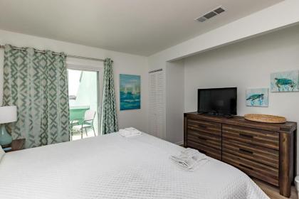 Getaway on the Bay 209 by Padre Escapes - image 18