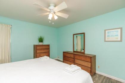 Surfside 222 by Padre Escapes - image 4