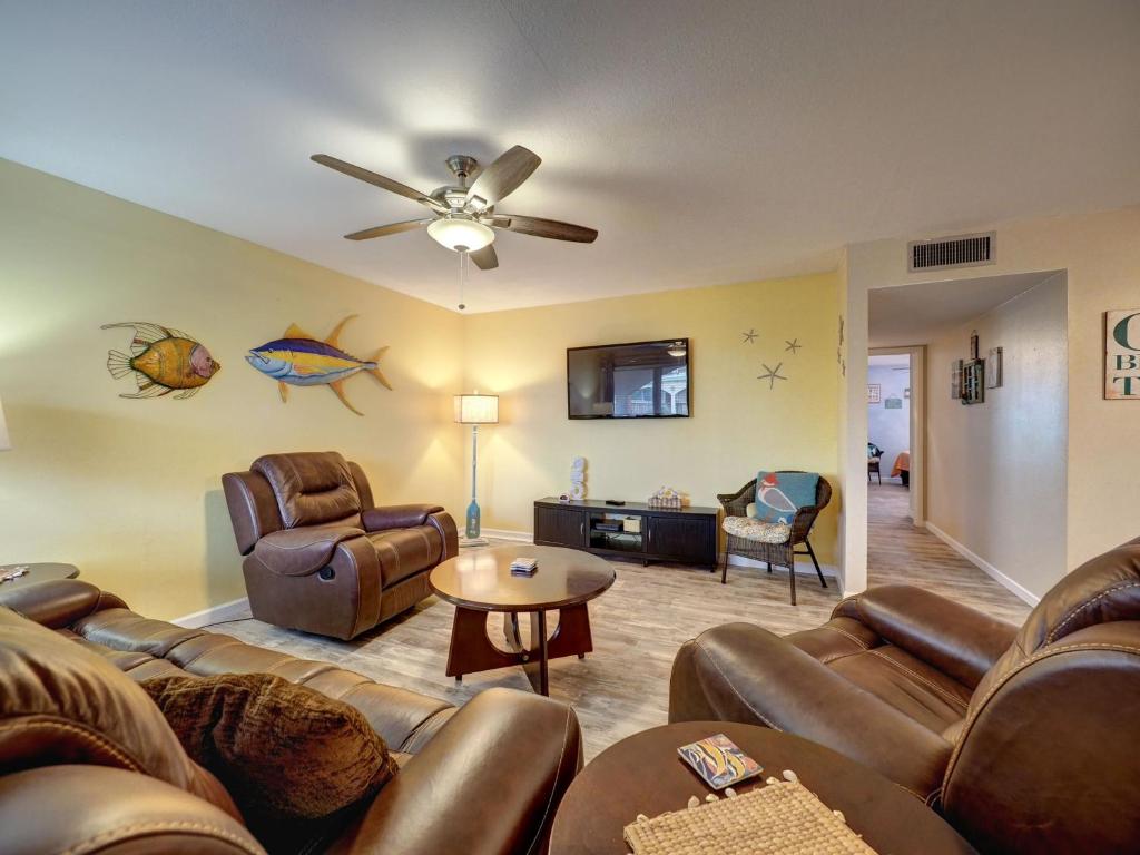 Surfside 219 by Padre Escapes - main image