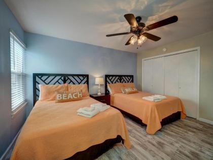 Surfside 219 by Padre Escapes - image 16