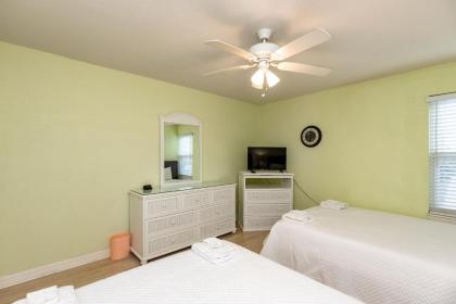 Surfside 217 by Padre Escapes - image 8