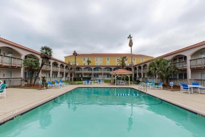 Surfside 211 by Padre Escapes - image 8