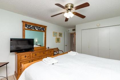 Surfside 121 by Padre Escapes - image 7