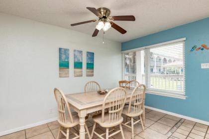 Surfside 121 by Padre Escapes - image 8