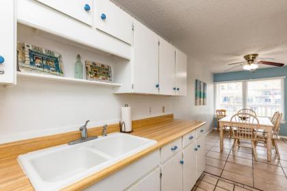 Surfside 121 by Padre Escapes - image 9