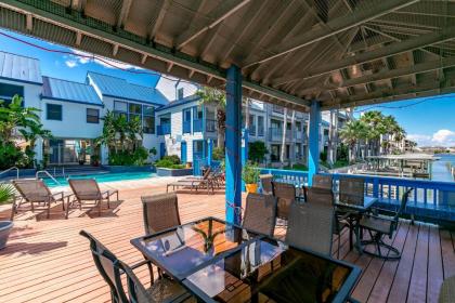 Canal Front Cottage 117 by Padre Escapes - image 16