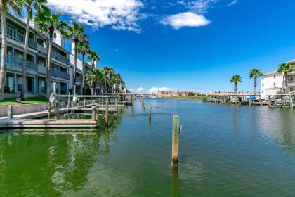 Canal Front Cottage 117 by Padre Escapes - image 17
