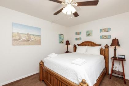 Cozy Coastal Repose 206K by Padre Escapes - image 9