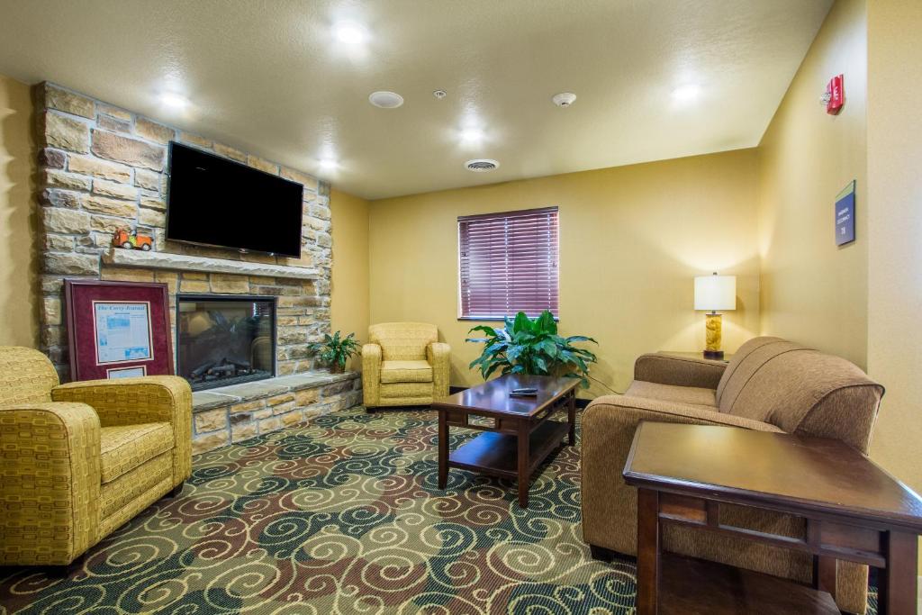 Cobblestone Inn & Suites - Corry - image 5
