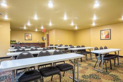 Cobblestone Inn & Suites - Corry - image 8
