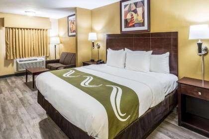 Quality Inn - image 7