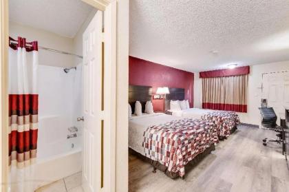 Red Roof Inn Corsicana - image 2
