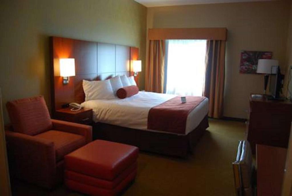 Best Western Plus Finger Lakes Inn & Suites - image 2