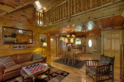 Living Waters #376 by Aunt Bug's Cabin Rentals - image 2