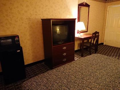 Stonebrook Inn - image 11