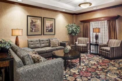 Hampton Inn Council Bluffs - image 13