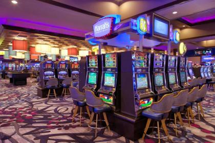 Harrah's Casino & Hotel Council Bluffs - image 11