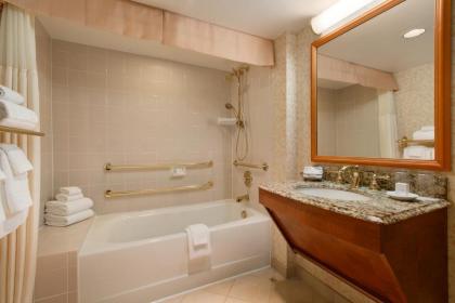Harrah's Casino & Hotel Council Bluffs - image 3