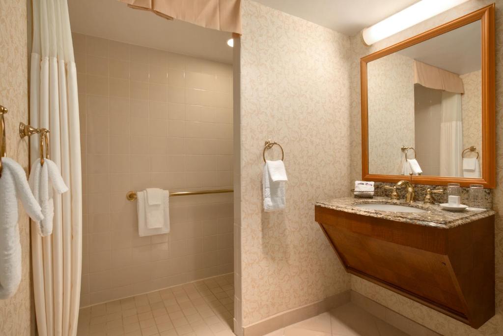 Harrah's Casino & Hotel Council Bluffs - image 4