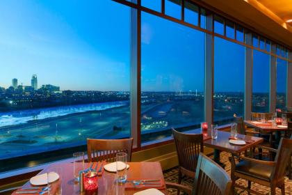 Harrah's Casino & Hotel Council Bluffs - image 7