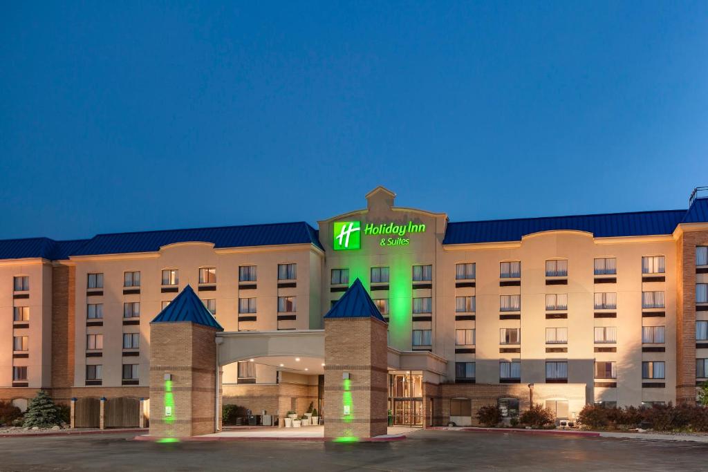 Holiday Inn Hotel & Suites Council Bluffs an IHG Hotel - main image