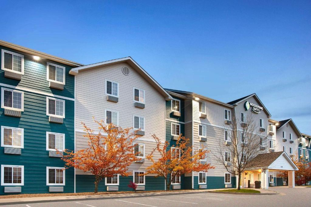WoodSpring Suites Council Bluffs - image 2