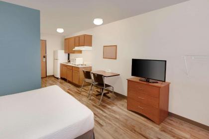 WoodSpring Suites Council Bluffs - image 8