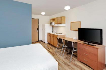 WoodSpring Suites Council Bluffs - image 9
