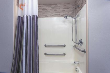 La Quinta by Wyndham Covington - image 19