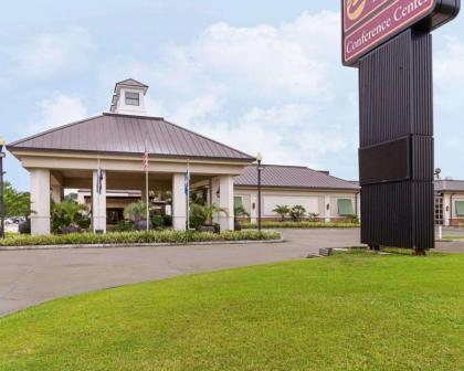 Clarion Inn and Suites Conference Center Covington Covington Louisiana