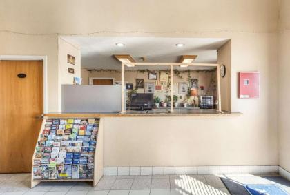 Rodeway Inn Cozad - image 14