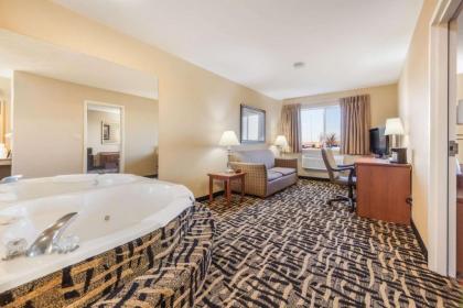 Rodeway Inn Cozad - image 3