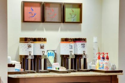 Hampton Inn Pittsburgh-Cranberry - image 4