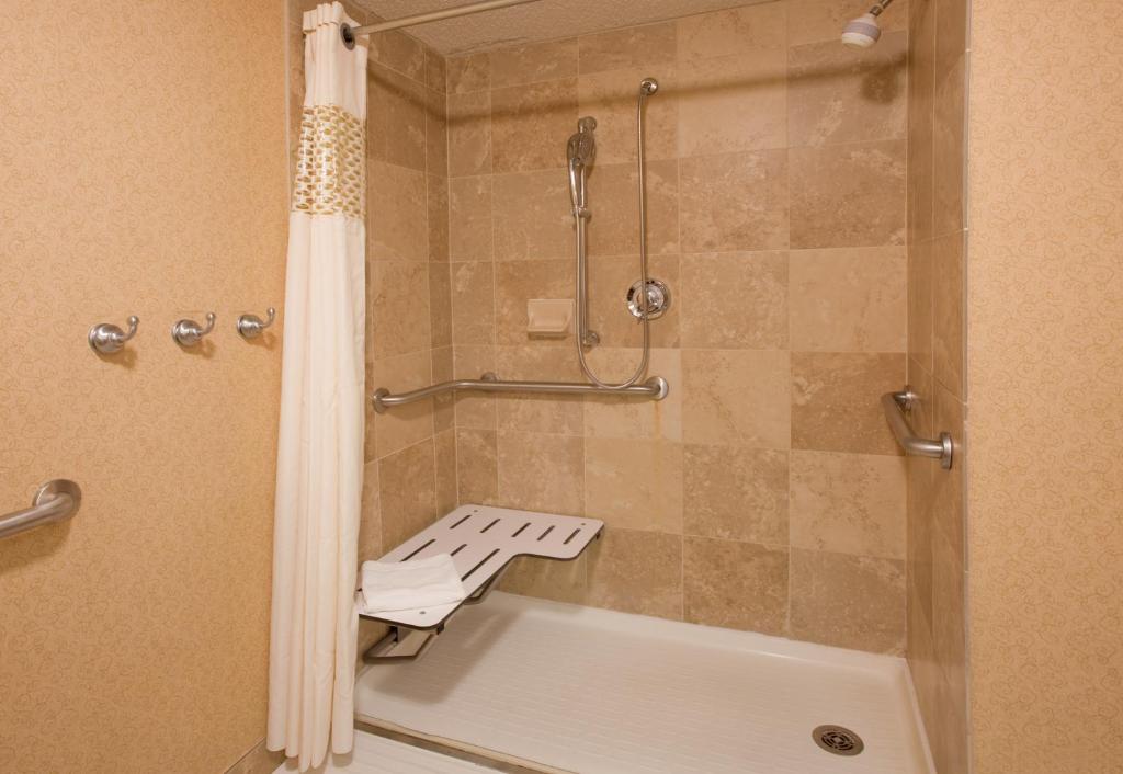Hampton Inn Pittsburgh-Cranberry - image 7